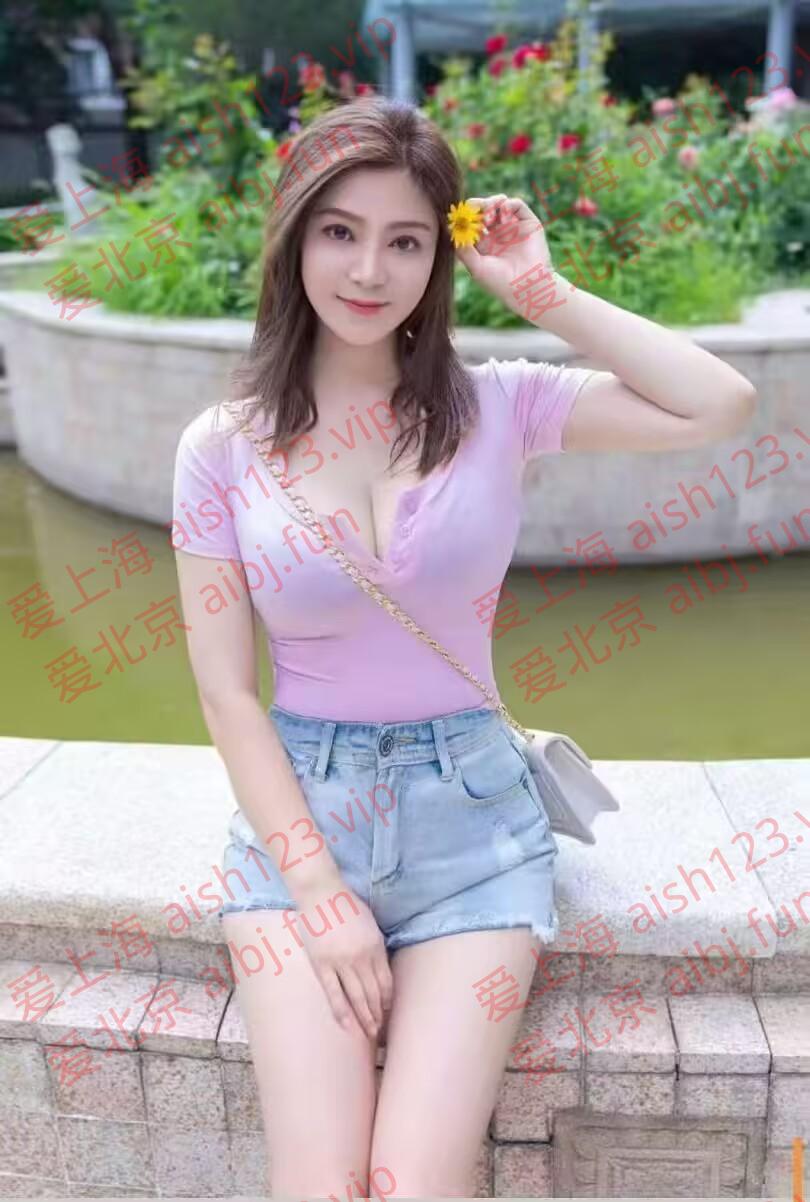 1C0C211F7F2E52BD6CA5BC9E9CCC1F6E.jpg